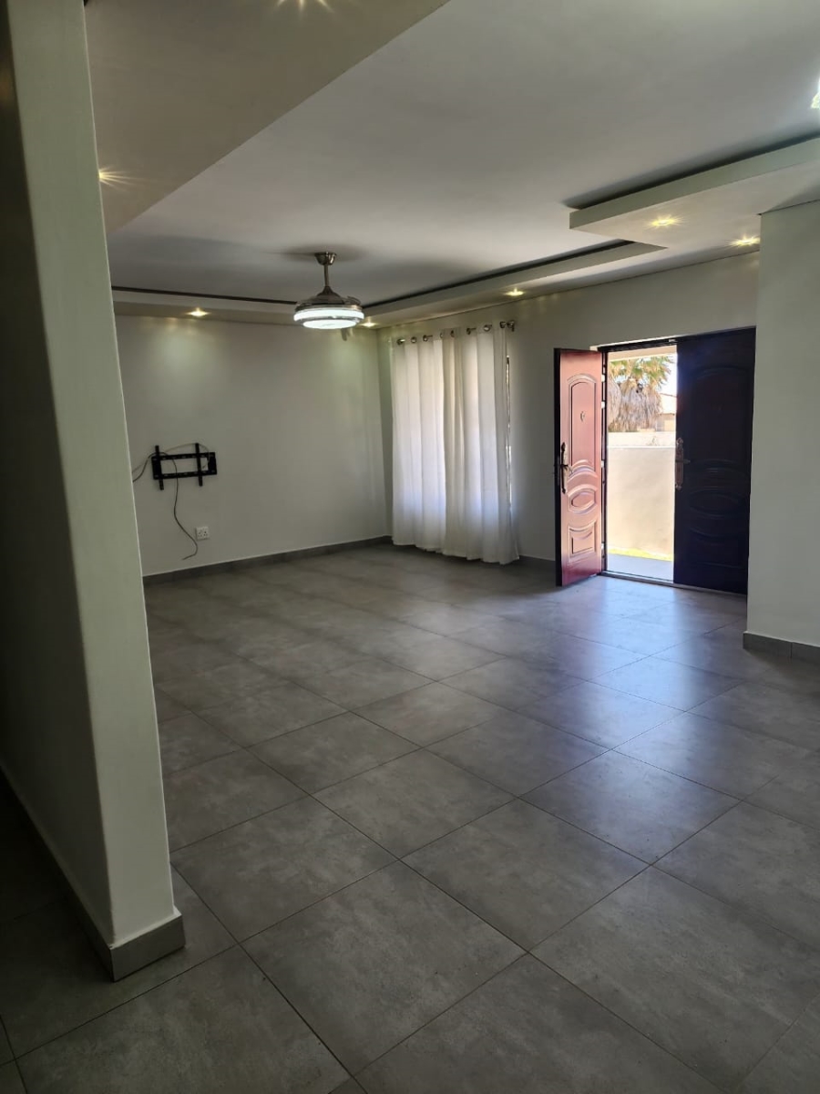 4 Bedroom Property for Sale in Flamwood North West